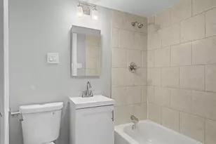 4945 W Addison St, Chicago, IL 60641 - Photo 40
