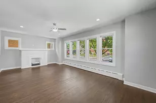4945 W Addison St, Chicago, IL 60641 - Photo 12