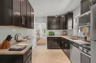 4945 W Addison St, Chicago, IL 60641 - Photo 4
