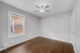 4945 W Addison St, Chicago, IL 60641 - Photo 18