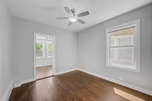 4945 W Addison St, Chicago, IL 60641 - Photo 20