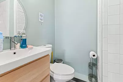 735 W 35th Street, Chicago, IL 60616 - Photo 26