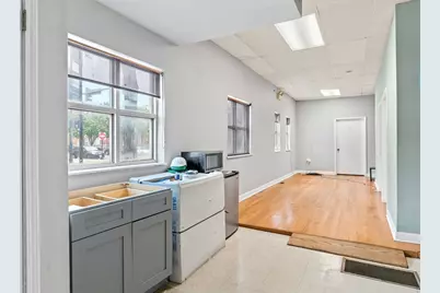 735 W 35th Street, Chicago, IL 60616 - Photo 14
