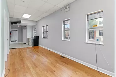735 W 35th Street, Chicago, IL 60616 - Photo 12