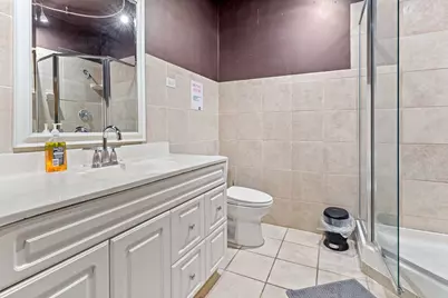 735 W 35th Street, Chicago, IL 60616 - Photo 10