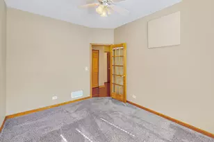 3510 High Hill Cir, Carpentersville, IL 60110 - Photo 10