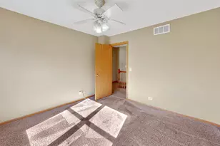 3510 High Hill Cir, Carpentersville, IL 60110 - Photo 16
