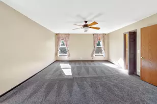 3510 High Hill Cir, Carpentersville, IL 60110 - Photo 14