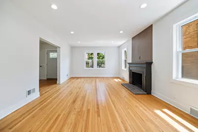 11304 S Lowe Avenue, Chicago, IL 60628 - Photo 4