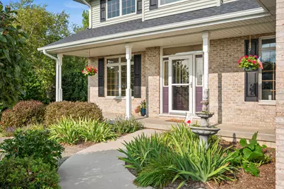 101 Hickory Lane, Kirkland, IL 60146 - Photo 4