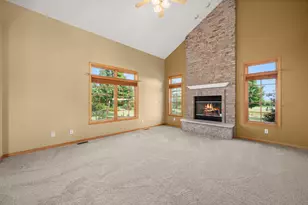 101 Hickory Ln, Kirkland, IL 60146 - Photo 6