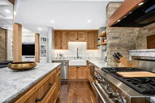 540 W Belden Ave, Chicago, IL 60614 - Photo 8