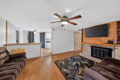 221 N Dorchester Avenue, Wheaton, IL 60187 - Photo 4