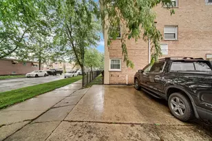 5700 W Montrose Ave, Chicago, IL 60634 - Photo 20
