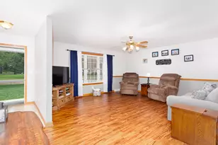 3608 Andrews Ct, Salem, IL 62881 - Photo 8