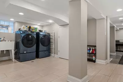 2527 N Washtenaw Avenue, Chicago, IL 60647 - Photo 24
