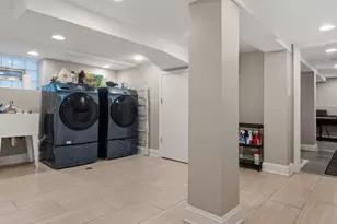 2527 N Washtenaw Ave, Chicago, IL 60647 - Photo 24