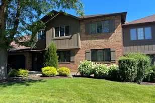 7632 W Arquilla Dr, Palos Heights, IL 60463 - Photo 1