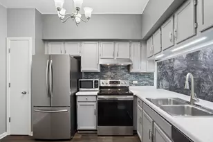 1264 Cranbrook Dr, Schaumburg, IL 60193 - Photo 4