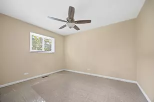 105 Rocklyn Ct, Bolingbrook, IL 60440 - Photo 14
