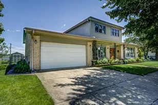 15155 Ridgeway Ave, Midlothian, IL 60445 - Photo 2