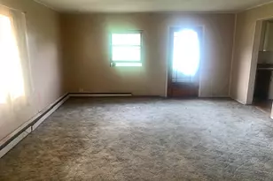 103 E 5th St, Kaneville, IL 61778 - Photo 6
