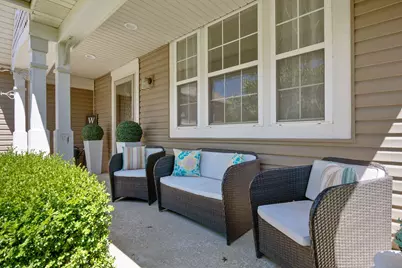5 Vernon Court, South Elgin, IL 60177 - Photo 2
