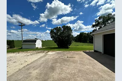 5827 Garden Plain Road, Fulton, IL 61252 - Photo 28