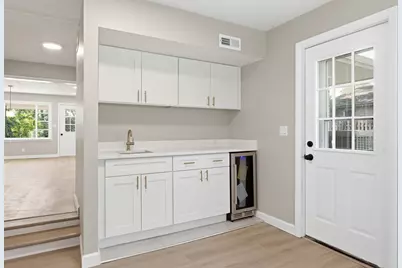 2802 15th Street, Winthrop Harbor, IL 60096 - Photo 6