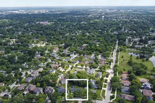 1927 Warwick Ln, Schaumburg, IL 60193 - Photo 38