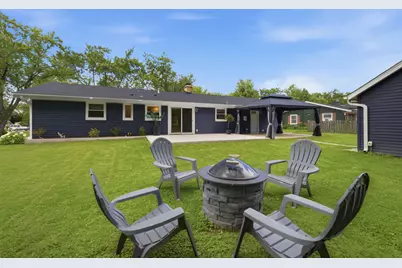 1927 Warwick Lane, Schaumburg, IL 60193 - Photo 4