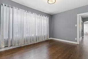 7649 S Yates Blvd, Chicago, IL 60649 - Photo 6