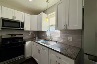 2118 S 59th Ave, Cicero, IL 60804 - Photo 6