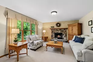 334 Sequoia Ct, Antioch, IL 60002 - Photo 2