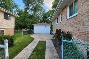 14728 Langley Ave, Dolton, IL 60419 - Photo 8