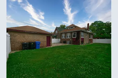 8126 S Chappel Avenue, Chicago, IL 60617 - Photo 32