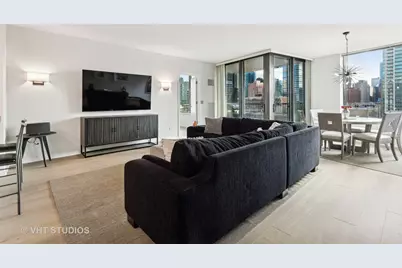 501 N Clinton Street #704, Chicago, IL 60654 - Photo 8