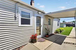 6109 S Neenah Ave, Chicago, IL 60638 - Photo 18