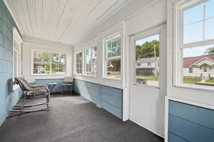 924 Prospect St, Dekalb, IL 60115 - Photo 6