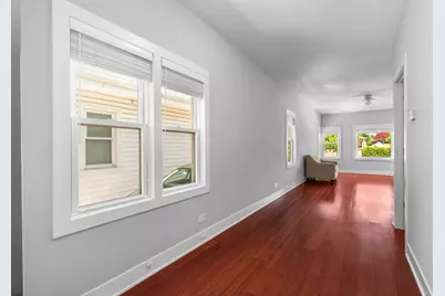 7351 W Barry Avenue, Chicago, IL 60707 - Photo 8