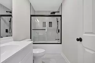 1645 Webster Ln, Des Plaines, IL 60018 - Photo 16