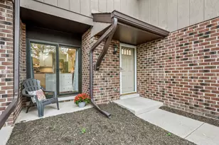 1534 Blackburn St, Wheaton, IL 60189 - Photo 2