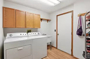 2054 Winding Lakes Dr, Plainfield, IL 60586 - Photo 10