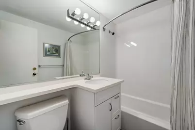 235 W Eugenie Street #M2-G8, Chicago, IL 60614 - Photo 10