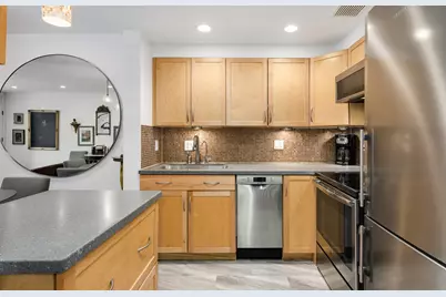 235 W Eugenie Street #M2-G8, Chicago, IL 60614 - Photo 6