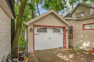1078 Greenview Ave, Des Plaines, IL 60016 - Photo 18