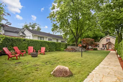1078 Greenview Avenue, Des Plaines, IL 60016 - Photo 2