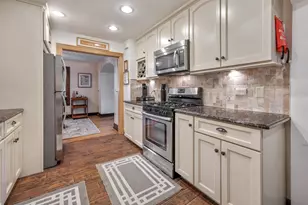1078 Greenview Ave, Des Plaines, IL 60016 - Photo 8
