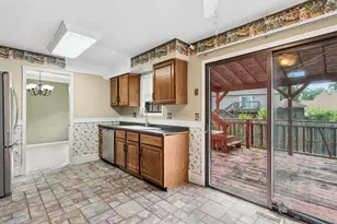 213 Campbell Dr, Bolingbrook, IL 60440 - Photo 6
