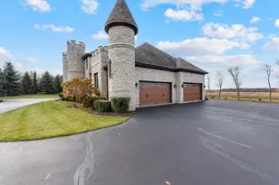 4220 Northgate Dr, Spring Grove, IL 60081 - Photo 6